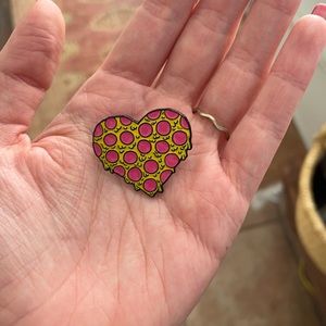 Pizza heart pin